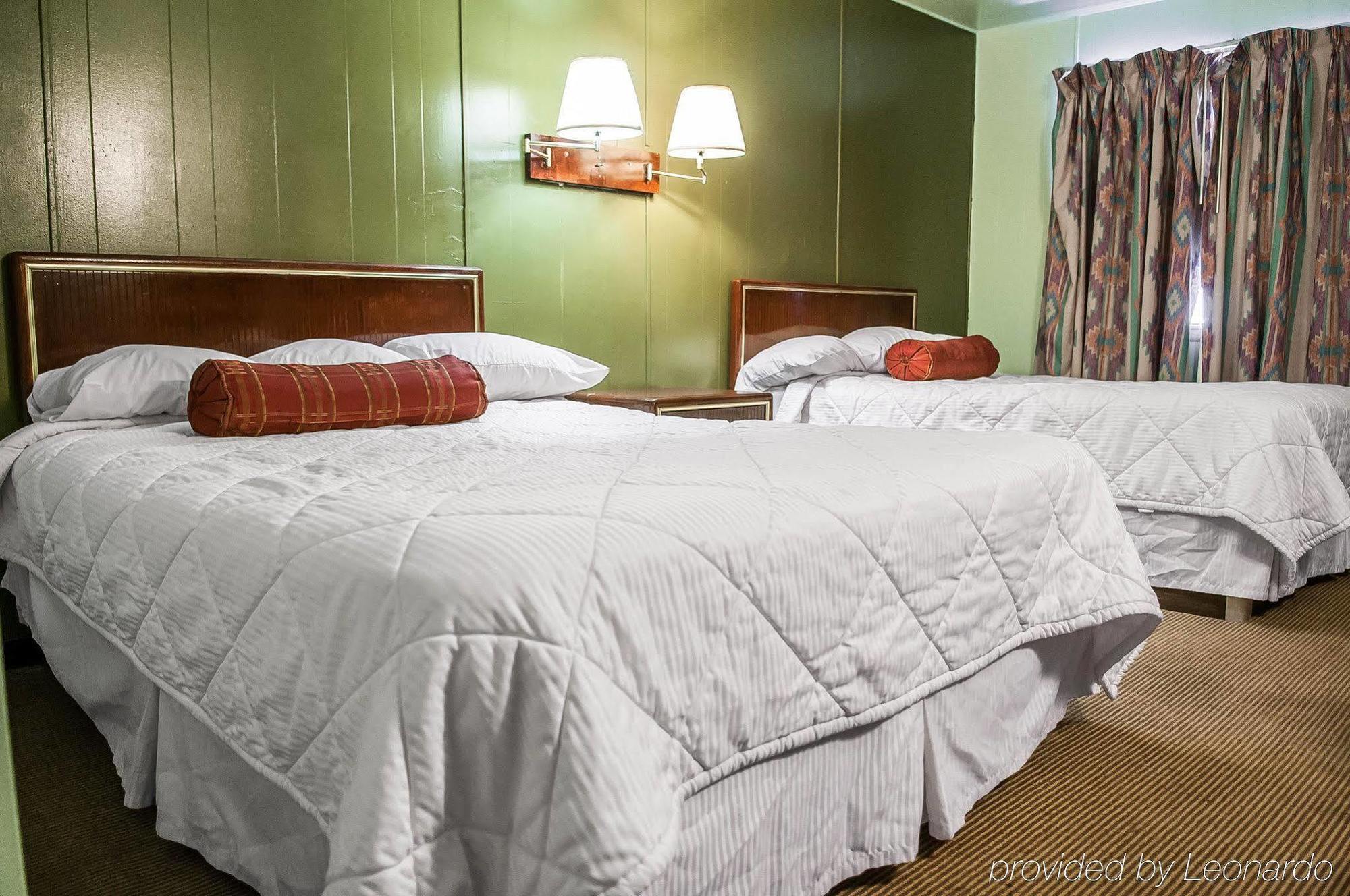 Rodeway Inn Санта-Роза Экстерьер фото
