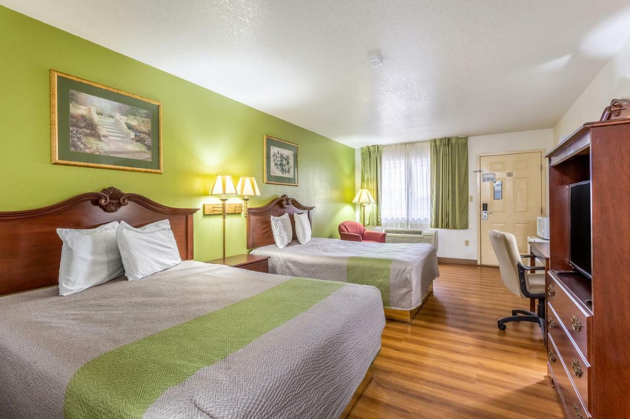 Rodeway Inn Санта-Роза Экстерьер фото